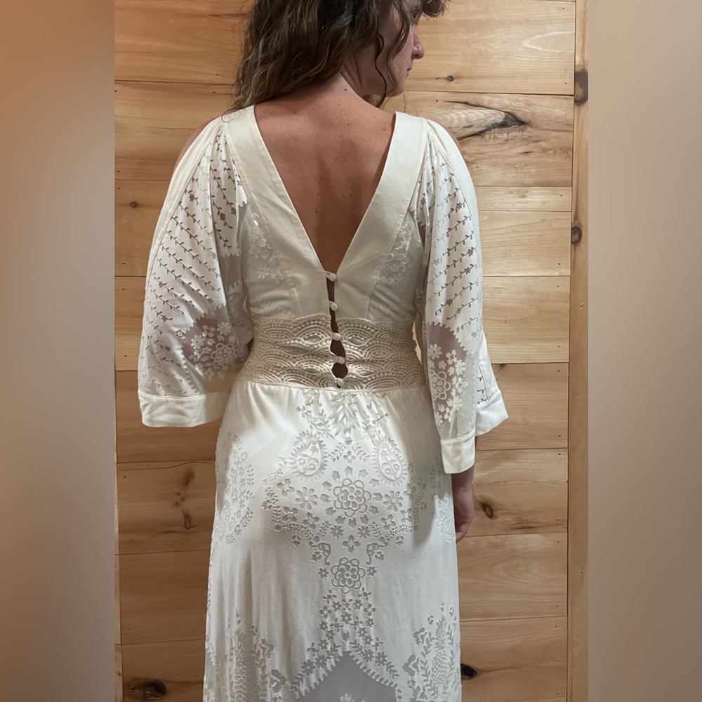 Elegant Off-White Farm Rio Solana Dress Size S - Picture 11 of 16